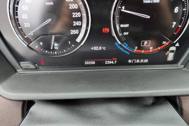 Used BMW X1 2021 sDrive20Li Fashion Model Odometer Close Up