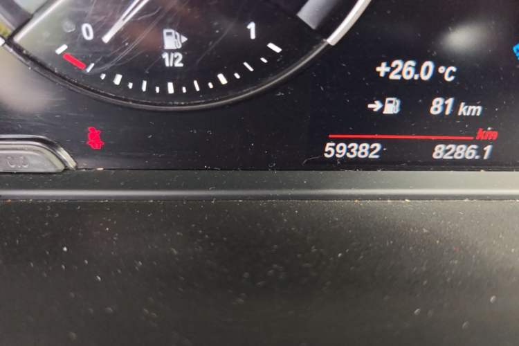 Used BMW X1 2021 sDrive20Li Premium Edition Odometer Close Up