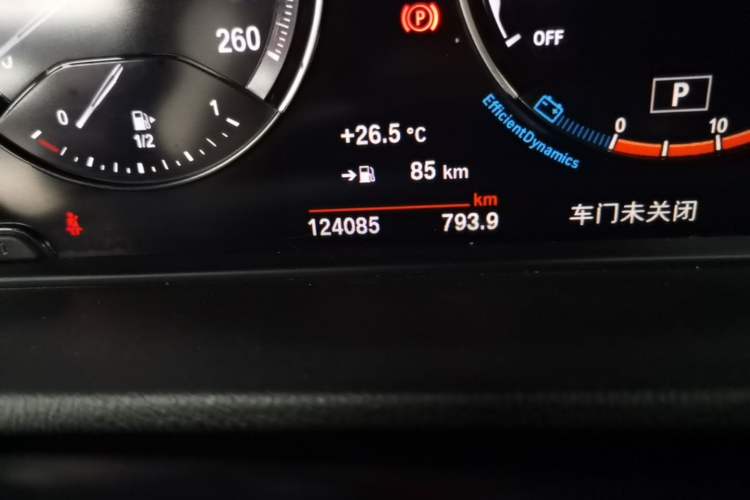 Used BMW X1 2021 sDrive20Li Premium Edition Odometer Close Up