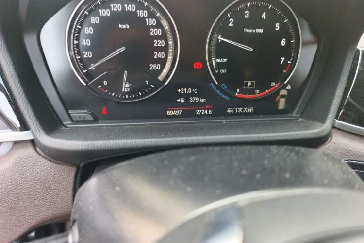Used BMW X1 2021 sDrive20Li Fashion Model Odometer Close Up