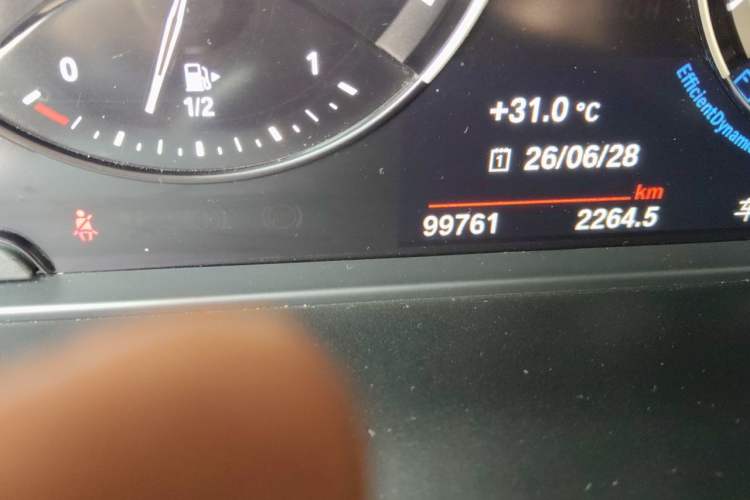 Used BMW X1 2021 sDrive25Li Leading Model Odometer Close Up