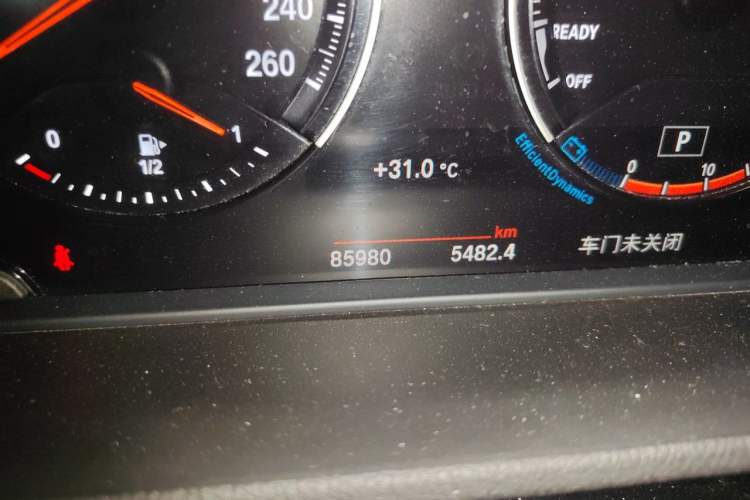 Used BMW X1 2021 sDrive20Li Fashion Model Odometer Close Up