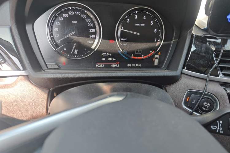 Used BMW X1 2021 sDrive20Li Fashion Model Odometer Close Up