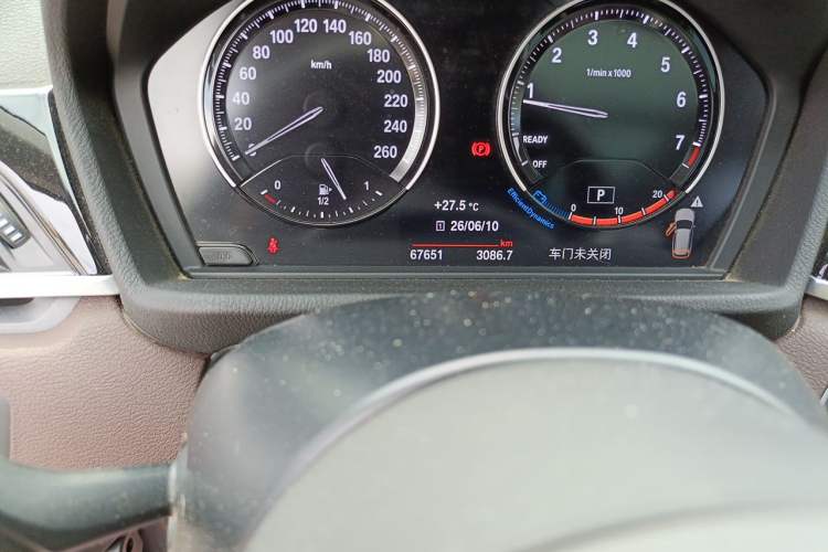 Used BMW X1 2021 sDrive25Li Leading Model Odometer Close Up