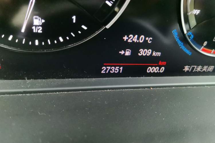 Used BMW X1 2021 sDrive20Li Premium Edition Odometer Close Up
