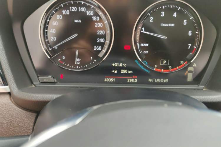 Used BMW X1 2021 sDrive20Li Fashion Model Odometer Close Up
