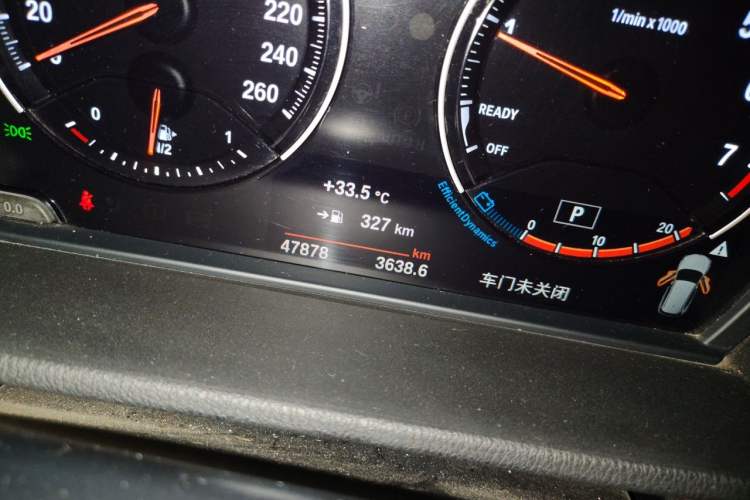 Used BMW X1 2021 sDrive20Li Fashion Model Odometer Close Up