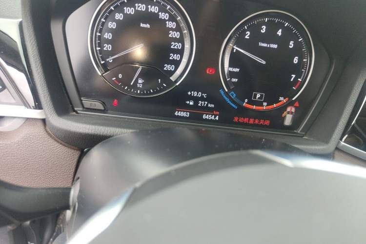 Used BMW X1 2021 sDrive20Li Fashion Model Odometer Close Up