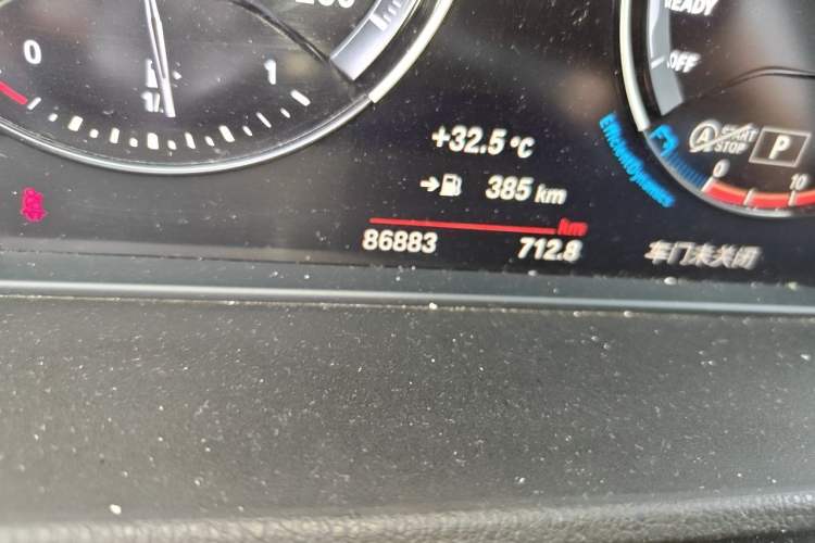 Used BMW X1 2021 sDrive25Li Leading Model Odometer Close Up