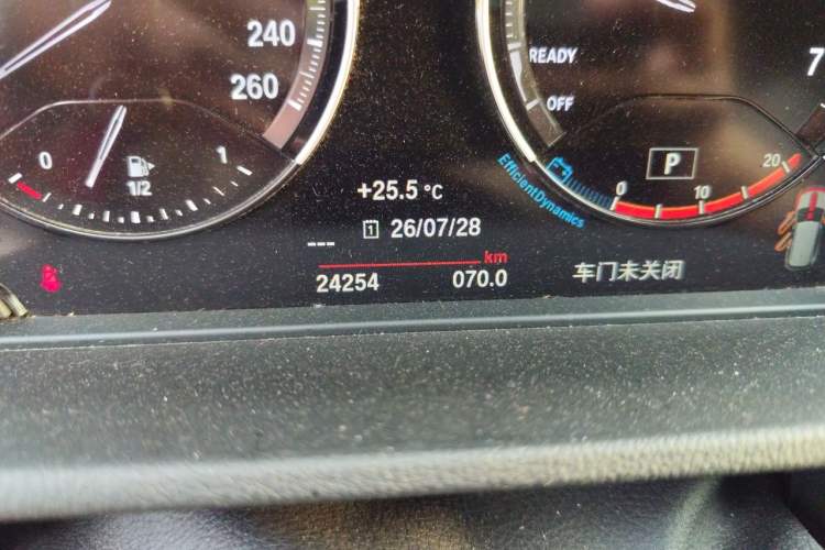 Used BMW X1 2021 sDrive25Li Leading Model Odometer Close Up