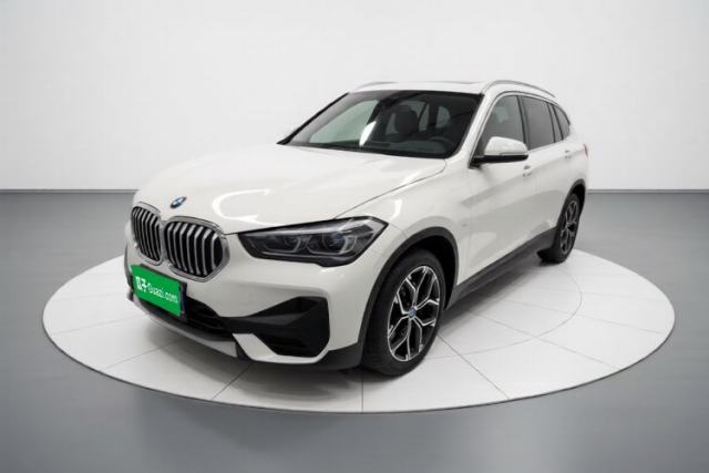 Ojetý BMW X1 2021 sDrive25Li Leading Model
