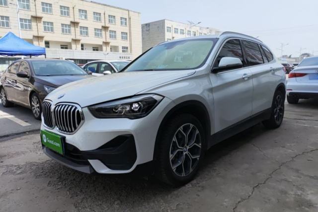 Ojetý BMW X1 2021 Restyled sDrive25Li Leading Edition