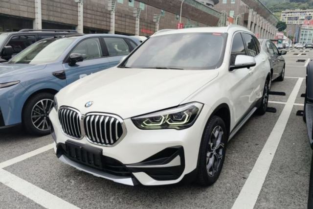 BMW X1 2021 Restyled sDrive20Li Premium Edition с пробегом