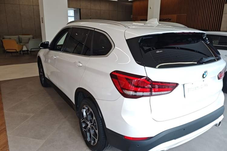 Used BMW X1 2021 Restyled sDrive25Li Leading Edition Rear Left 45 Deg