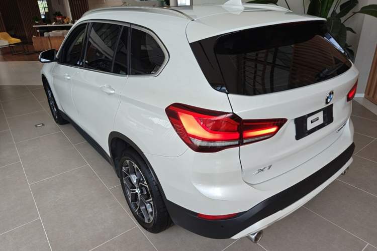 Used BMW X1 2021 Restyled sDrive25Li Leading Edition Rear Left 45 Deg