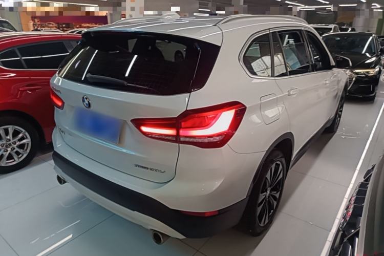 Used BMW X1 2021 sDrive20Li Fashion Model Rear Right 45 Deg