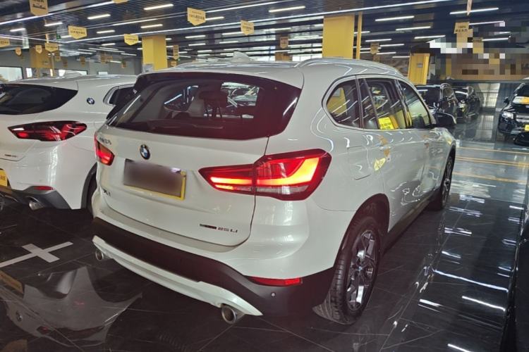Used BMW X1 2021 Restyled sDrive25Li Leading Edition Rear Right 45 Deg