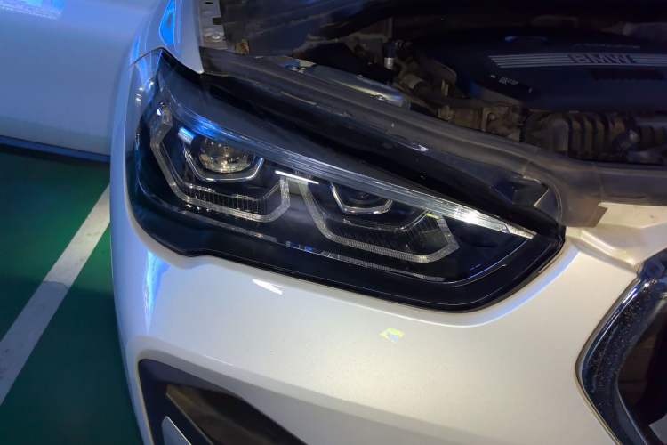 Used BMW X1 2021 Restyled sDrive20Li Premium Edition Right Front Headlight