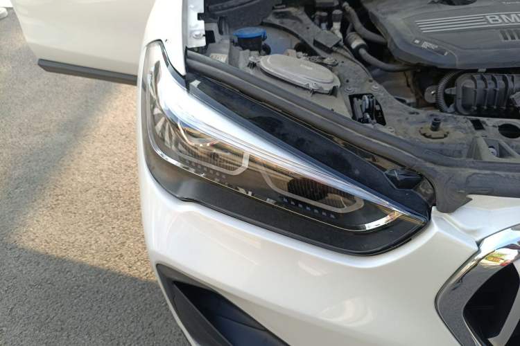 Used BMW X1 2021 Restyled sDrive20Li Fashion Version Right Front Headlight