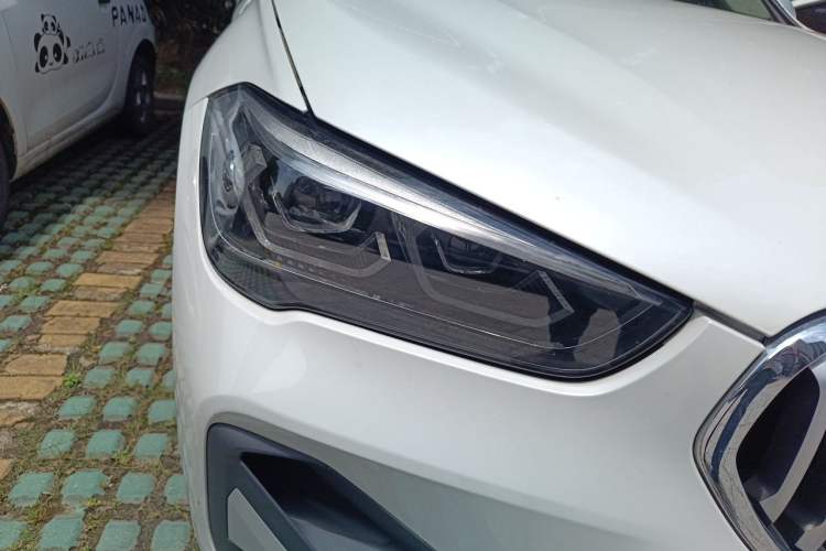 Used BMW X1 2021 sDrive20Li Premium Edition Right Front Headlight