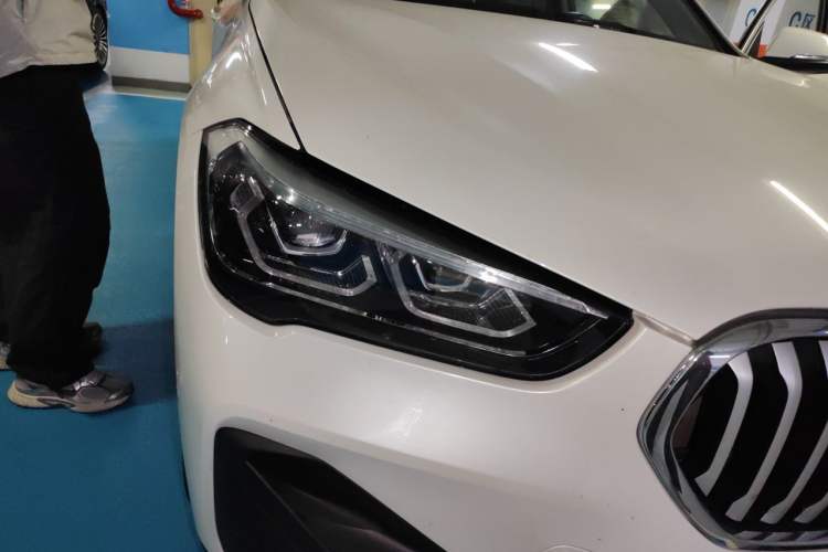 Used BMW X1 2021 sDrive20Li Fashion Model Right Front Headlight