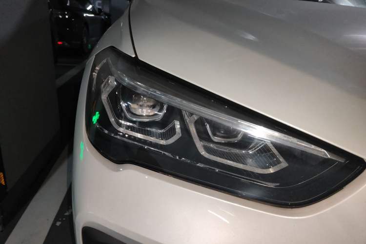Used BMW X1 2021 sDrive25Li Leading Model Right Front Headlight