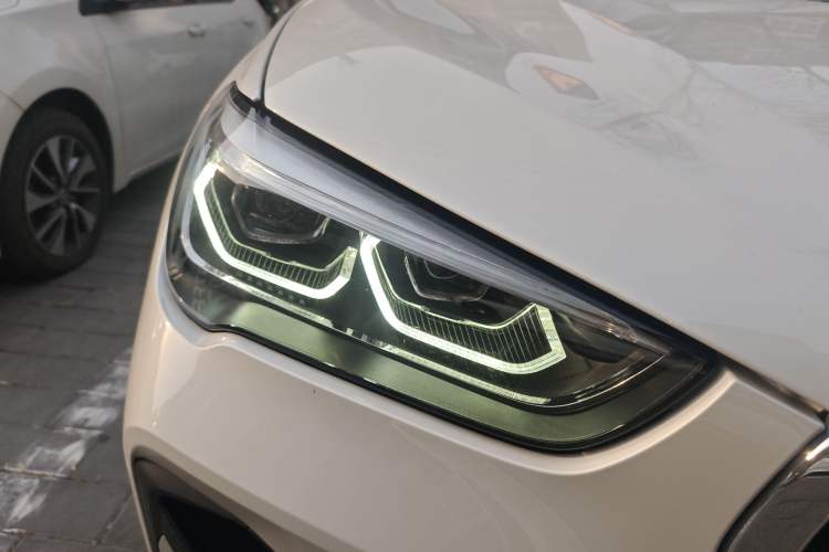 Used BMW X1 2021 xDrive25Li Luxury Model Right Front Headlight