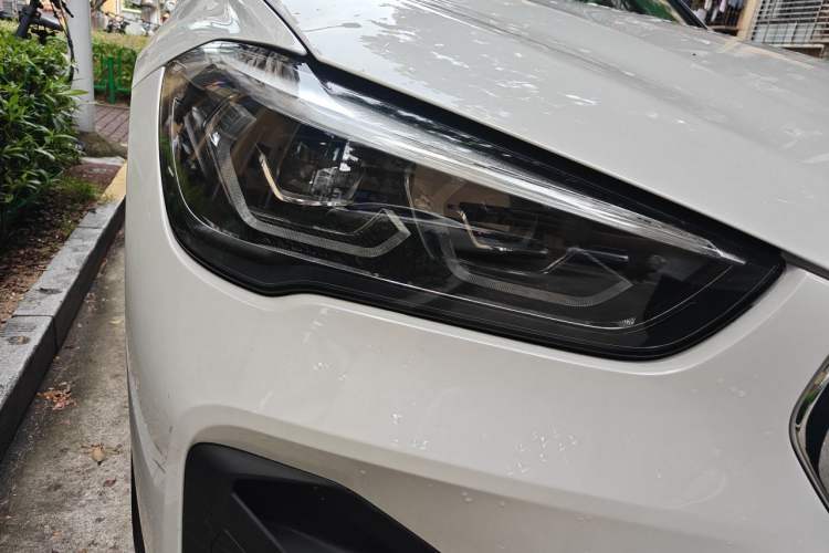 Used BMW X1 2021 sDrive20Li Fashion Model Right Front Headlight