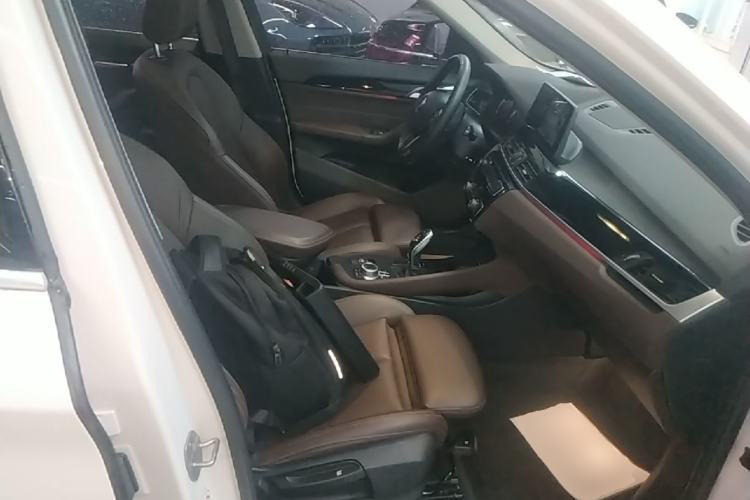 Used BMW X1 2021 Restyled sDrive20Li Fashion Version Right Front Seat
