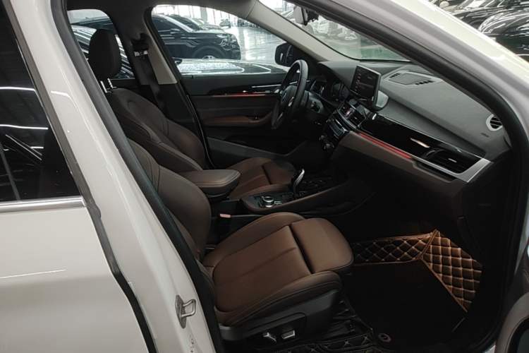 Used BMW X1 2021 Restyled sDrive25Li Leading Edition Right Front Seat