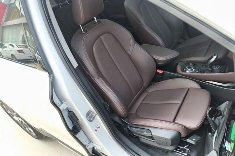 Used BMW X1 2021 sDrive20Li Premium Edition Right Front Seat
