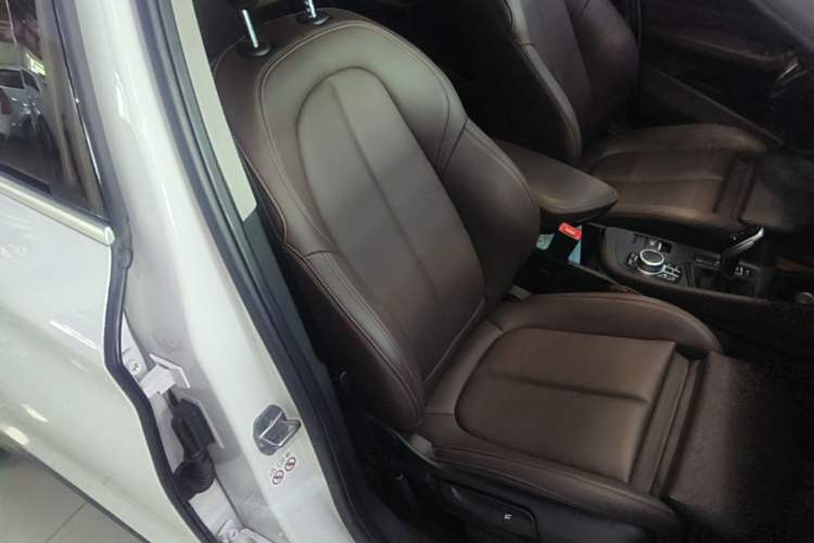 Used BMW X1 2021 sDrive20Li Fashion Model Right Front Seat