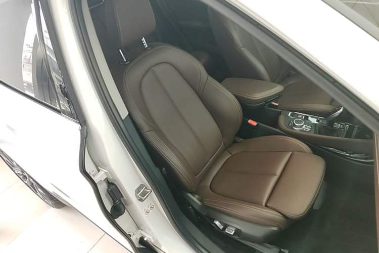 Used BMW X1 2021 xDrive25Li Luxury Model Right Front Seat