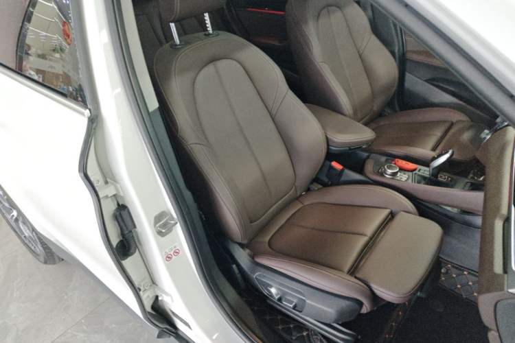 Used BMW X1 2021 Restyled sDrive25Li Leading Edition Right Front Seat