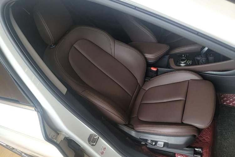 Used BMW X1 2021 Restyled sDrive25Li Leading Edition Right Front Seat