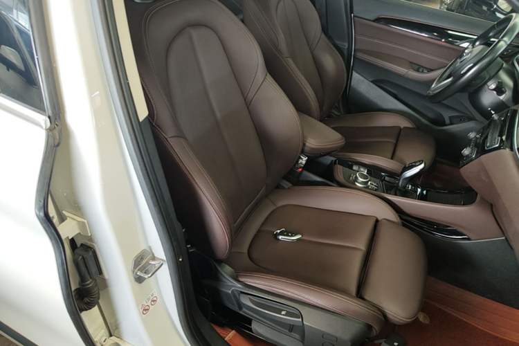 Used BMW X1 2021 sDrive20Li Premium Edition Right Front Seat