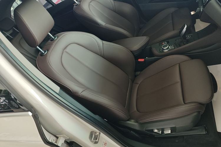 Used BMW X1 2021 Restyled sDrive25Li Leading Edition Right Front Seat