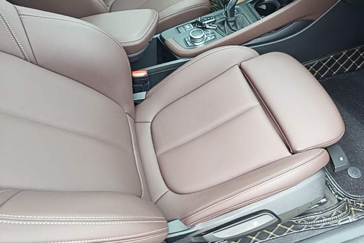 Used BMW X1 2021 Restyled sDrive20Li Fashion Version Right Front Seat