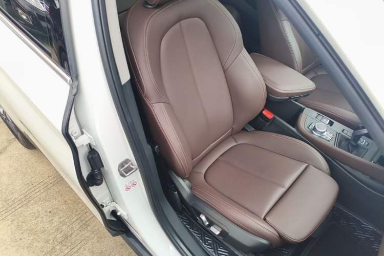 Used BMW X1 2021 sDrive25Li Leading Model Right Front Seat