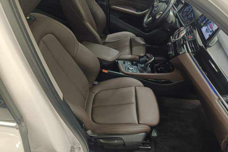 Used BMW X1 2021 sDrive20Li Premium Edition Right Front Seat