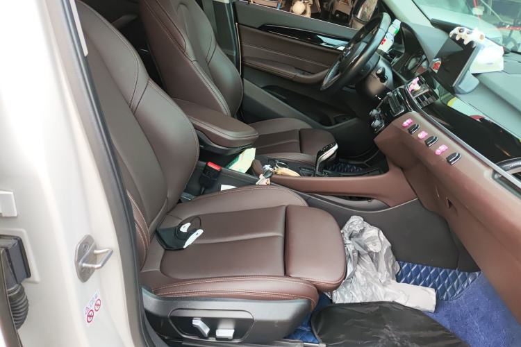 Used BMW X1 2021 Restyled sDrive25Li Leading Edition Right Front Seat