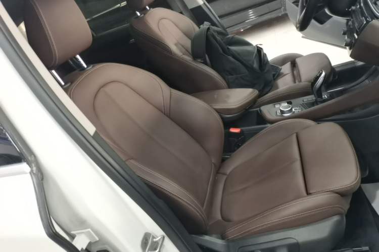 Used BMW X1 2021 sDrive25Li Leading Model Right Front Seat