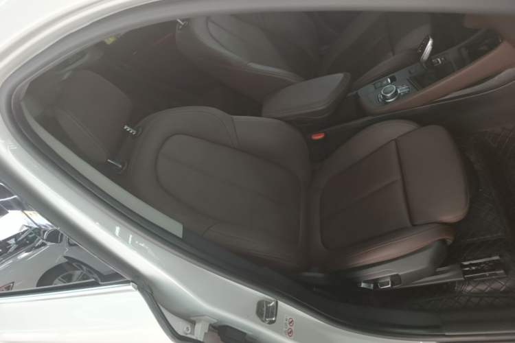 Used BMW X1 2021 Restyled sDrive25Li Leading Edition Right Front Seat