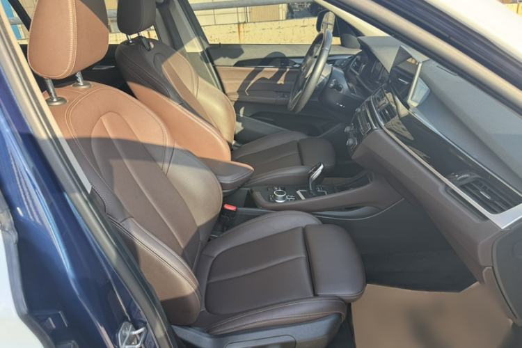 Used BMW X1 2021 sDrive25Li Leading Model Right Front Seat