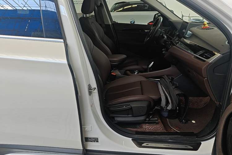 Used BMW X1 2021 sDrive20Li Premium Edition Right Front Seat