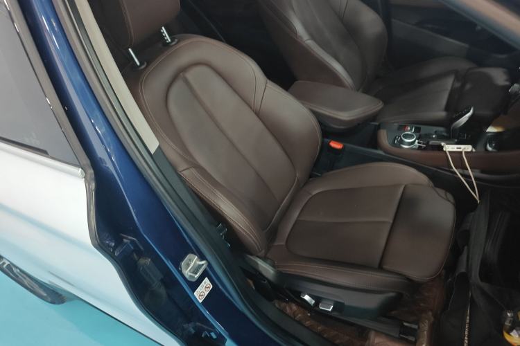 Used BMW X1 2021 sDrive25Li Leading Model Right Front Seat