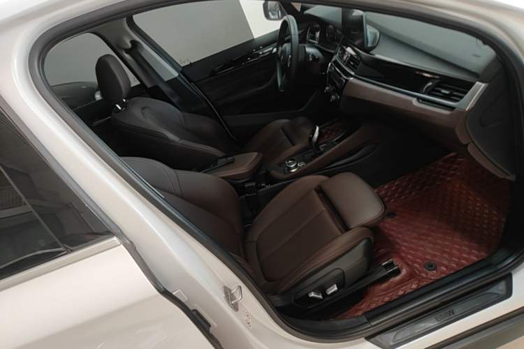 Used BMW X1 2021 sDrive25Li Leading Model Right Front Seat