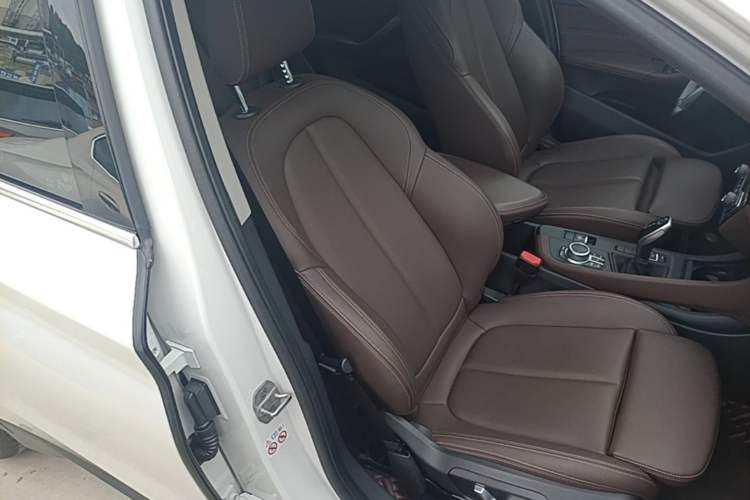 Used BMW X1 2021 sDrive25Li Leading Model Right Front Seat