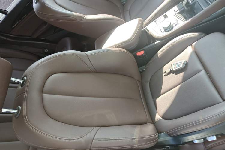 Used BMW X1 2021 Restyled sDrive25Li Leading Edition Right Front Seat
