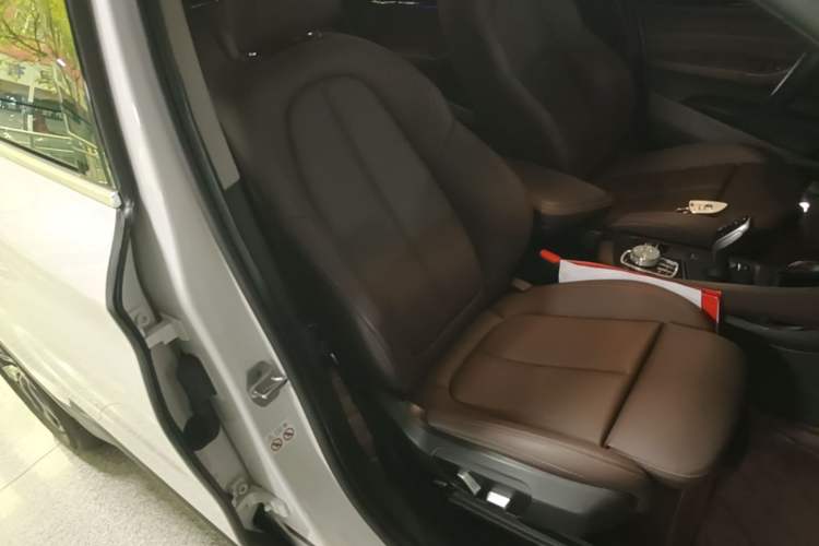 Used BMW X1 2021 sDrive25Li Leading Model Right Front Seat